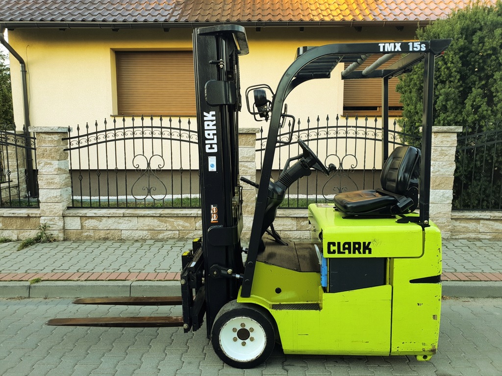 WÓZEK Widłowy Elektryczny CLARK TMX15S TRIPLEX 08r