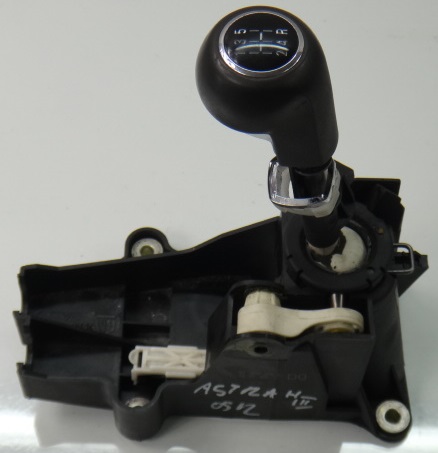 OPEL ASTRA H III 1.7 CDTI WYBIERAK ZMIANY BIEGÓW