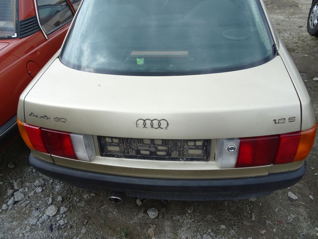 Audi 80 B3 sedan klapa tył tylna