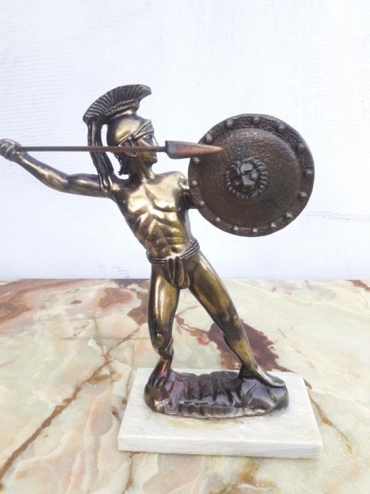 Figurka Leonidas z włócznia rzeźba mosiądz brąz 3