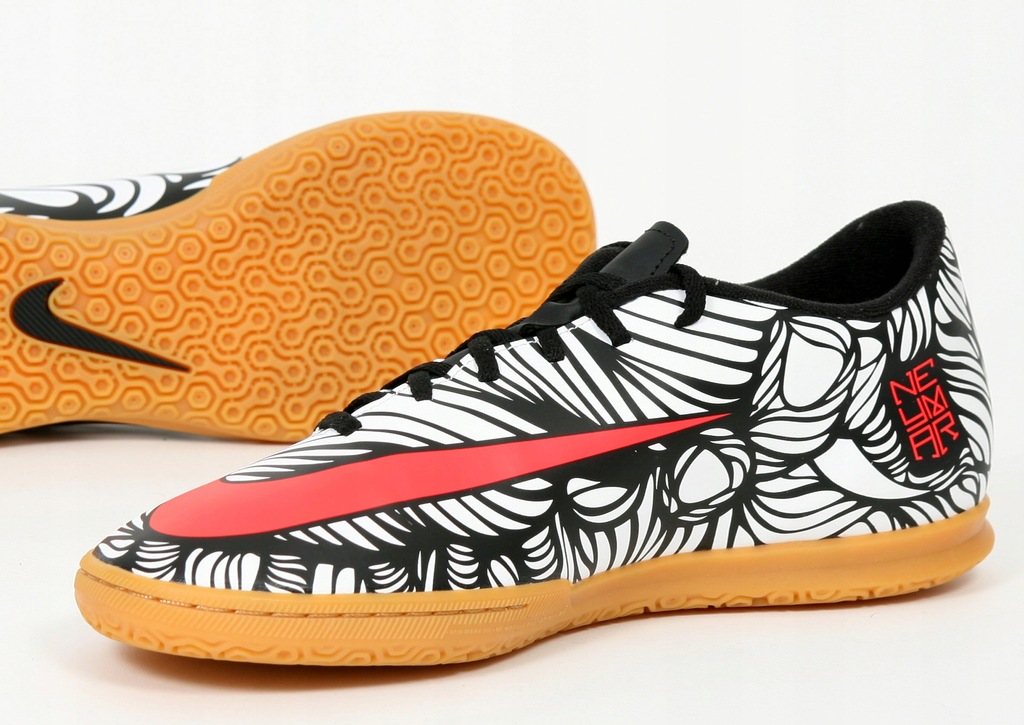 nike hypervenom phade ii