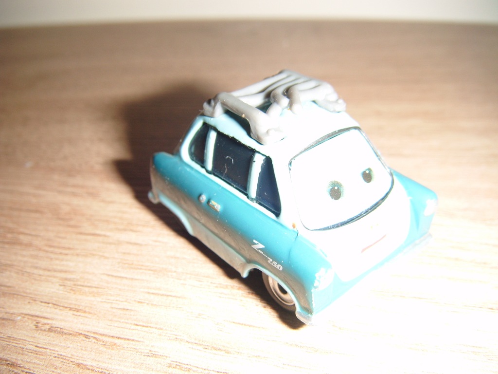 Cars 2 Auta 2 - Profesor Zweitaktt, Prof. Z PIXAR