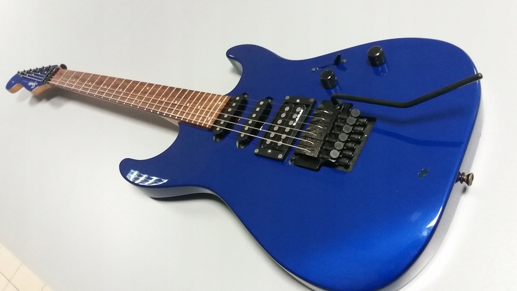 Gitara Squier Stagemaster by Fender Floyd Rose
