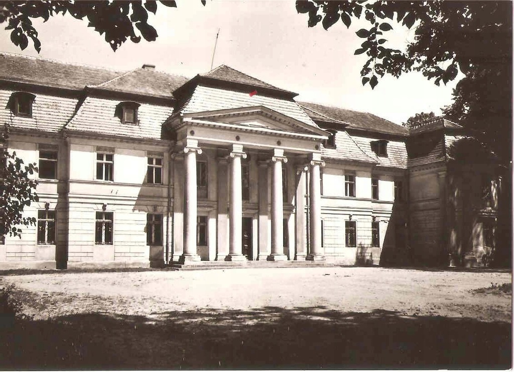 DŁOŃ -- PAŁAC -- ZAKŁAD DOŚWIADCZALNY WSR -- 1968