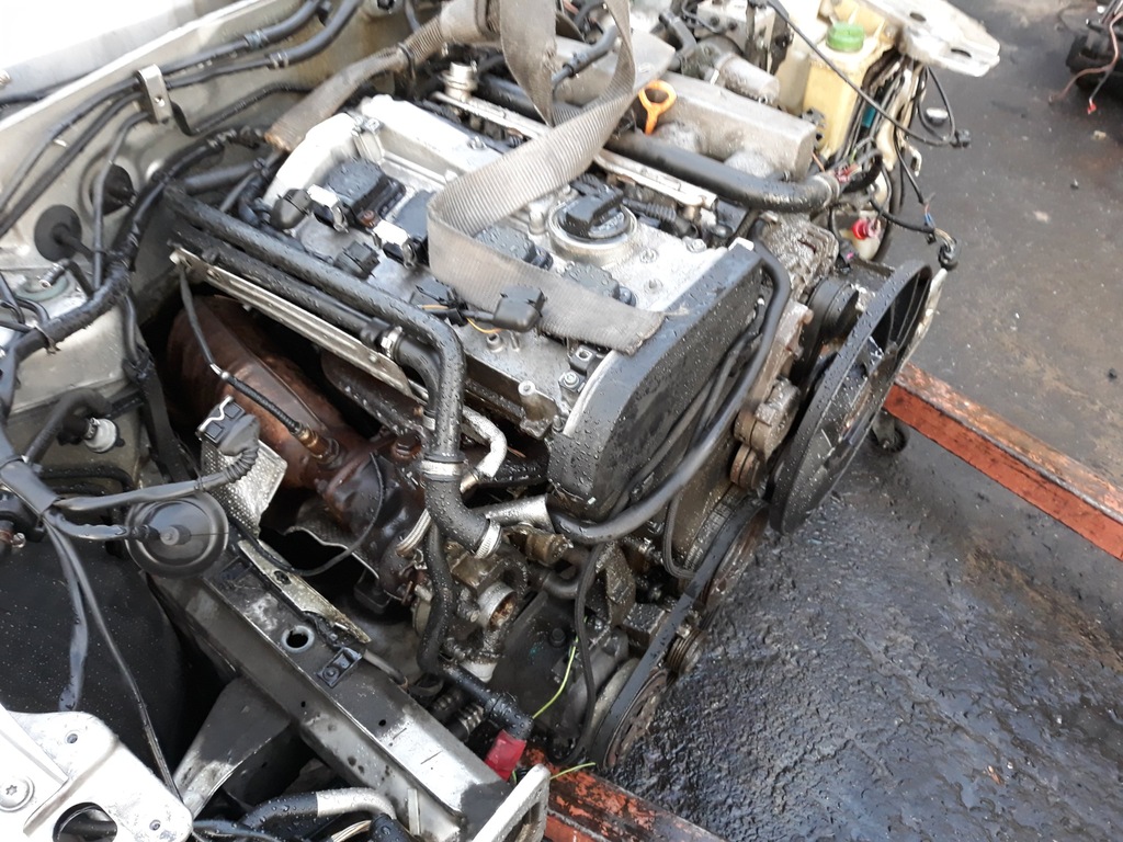 PASSAT B5 AUDI A4 1.8T ANB SILNIK DOŁ SILNIKA