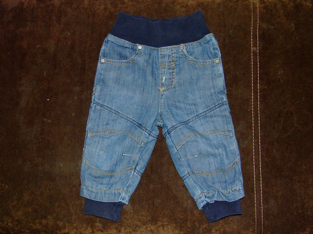 Jesienne spodnie spodenki jeansowe rozm 68 [398]