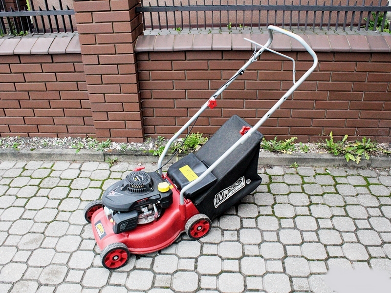 KOSIARKA SPALINOWA MEEC TOOLS 98CC