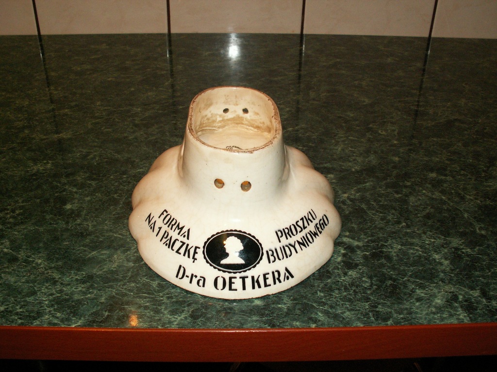 FORMA NA BUDYŃ REKLAMA DRA OETKERA CHODZIEŻ L30e