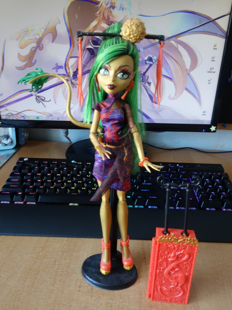 jennifer long monster high doll