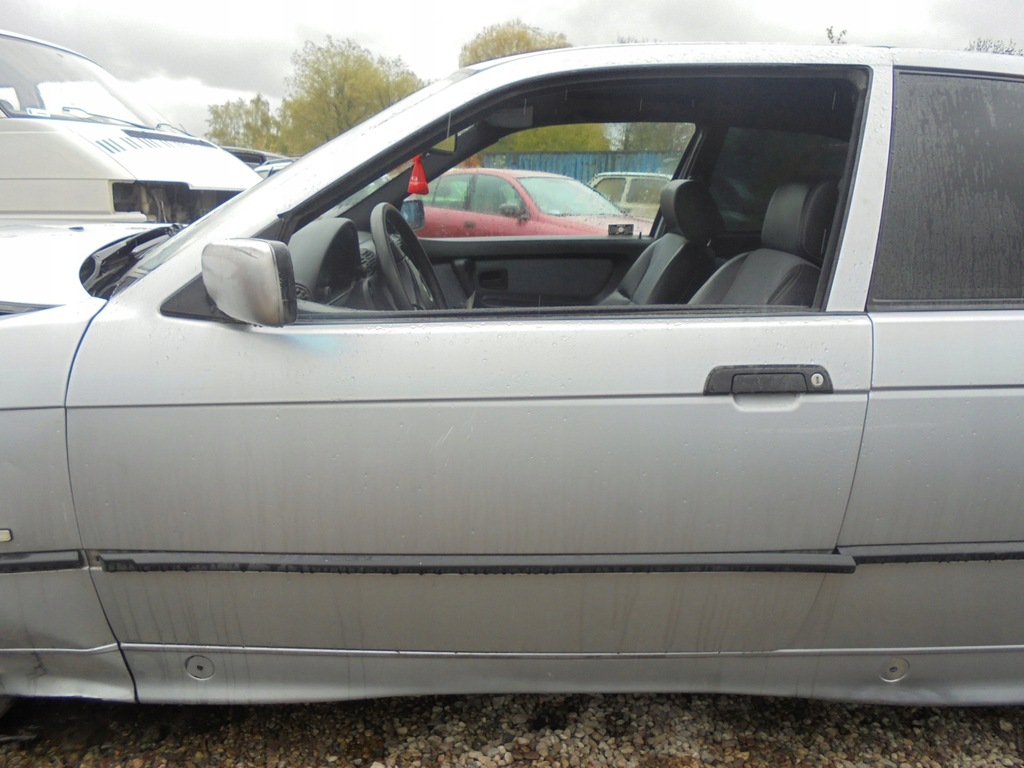 BMW E36 COMPACT drzwi lewe ARKTISSILBER 309/7