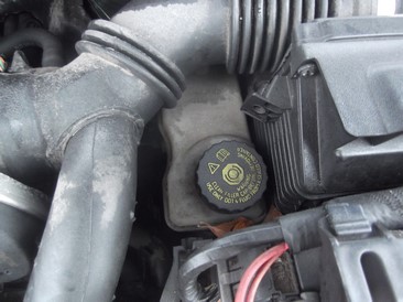 Zbiorniczek płynu hamulcowego Renault Megane II