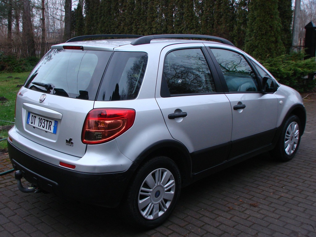 Suzuki sx4 fiat sedici