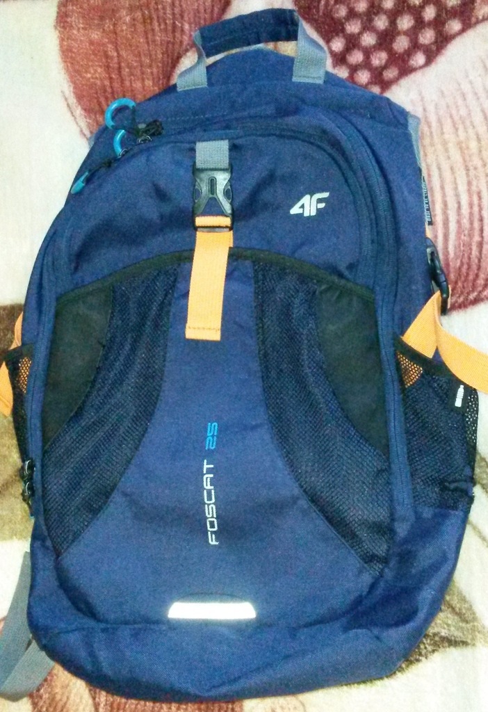 fajny plecak 4F