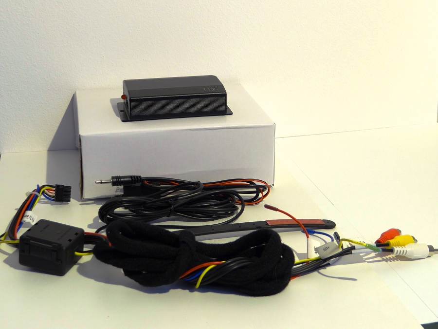 CAR TV BOX T106/T202 ANALOG + KABLE+ANTENA UNIWER! 6720630960