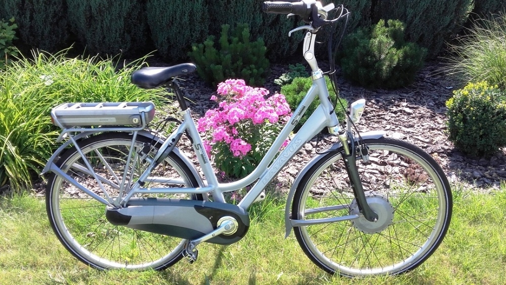 Jak Nowy Rower Elektryczny Batavus Staccato KRAKÓW