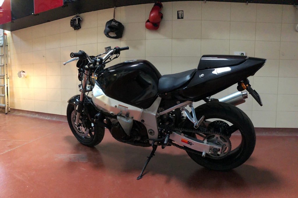 Suzuki Gsx R K Custom Naked Stunt Oficjalne Archiwum Allegro