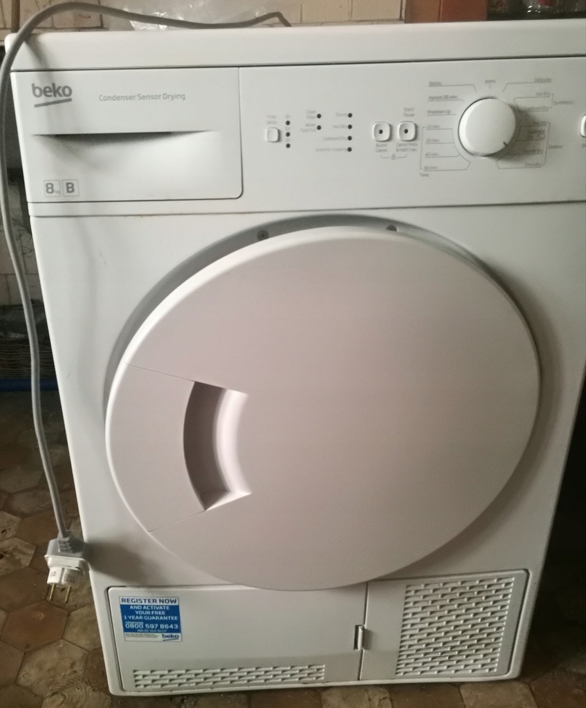 Suszarka kondensacyjna do ubrań Beko DSC85W