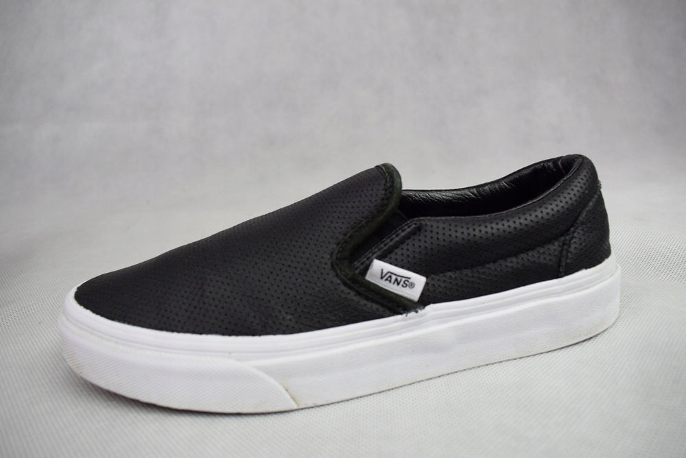 vans slip on 37