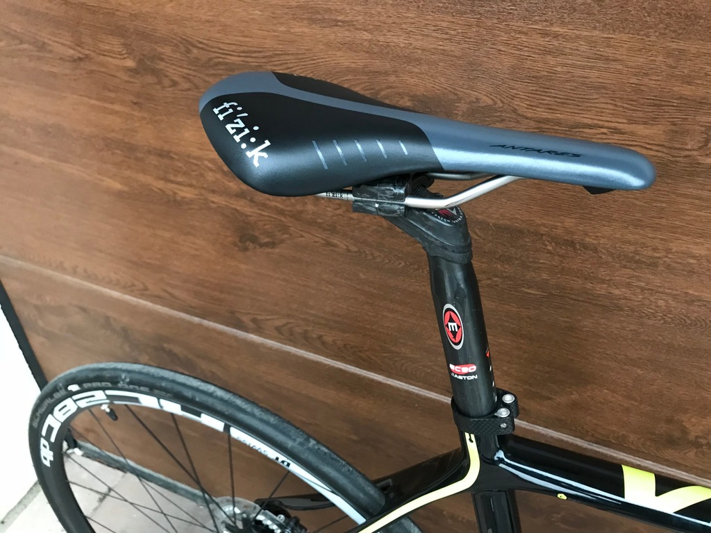 ROWER SZOSOWY KROSS VENTO 7.0 ROZMIAR M 54 CARBON 7302351878 oficjalne archiwum Allegro