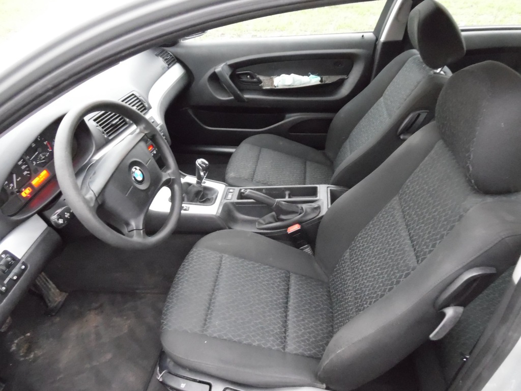 BMW E46 COMPACT SRODEK FOTEL TAPICERKA EUROPA