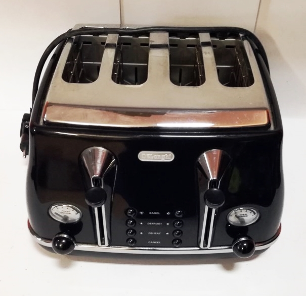 TOSTER DELONGHI NA 4 TOSTY CT0403