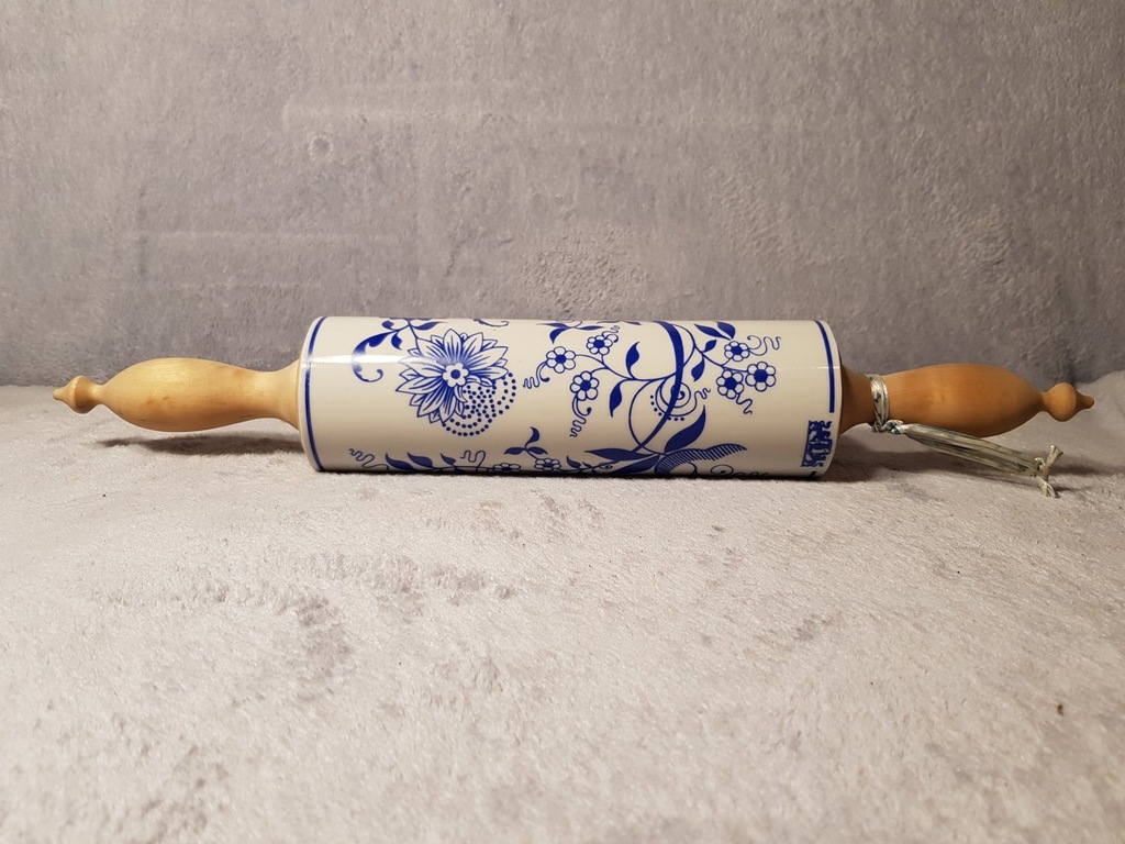 STARY WAŁEK DO CIASTA PORCELANOWY