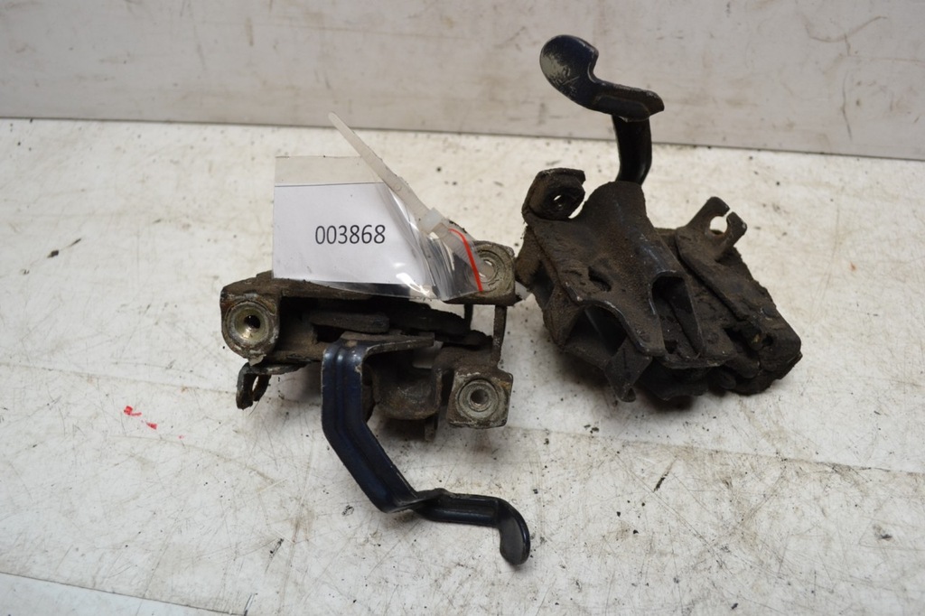 Mercedes W126 SEC Zamek maski przód 2szt.