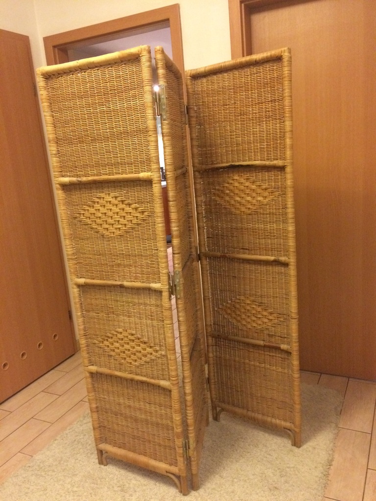parawan IKEA z wikliny