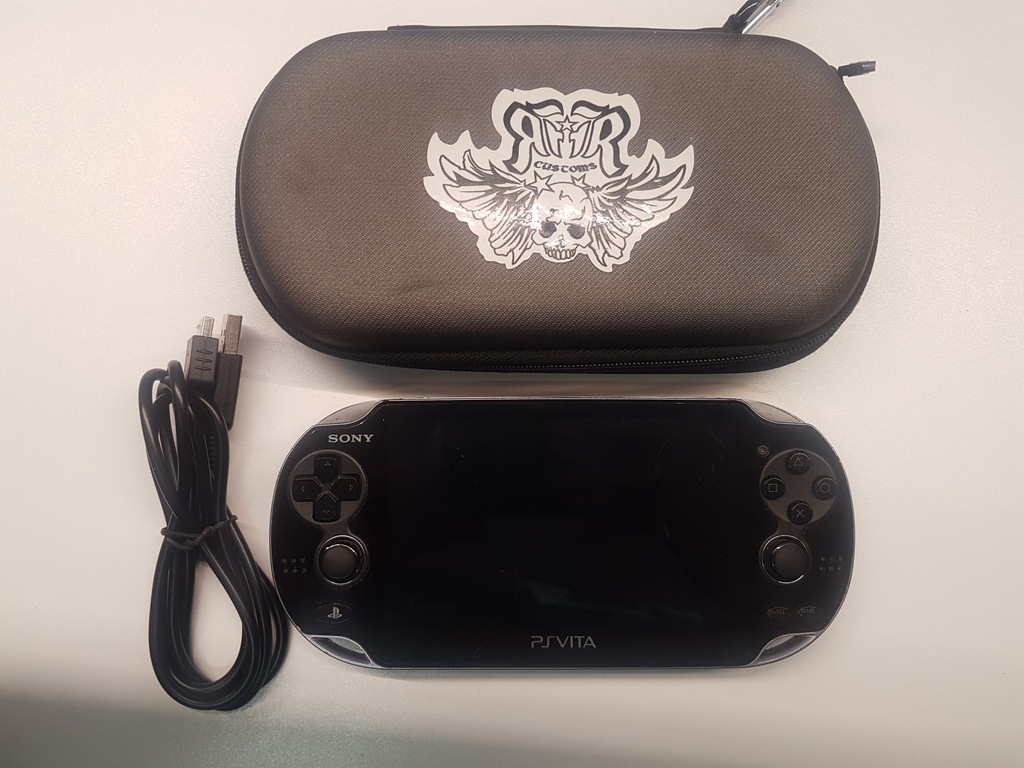 KONSOLA SONY PS VITA WiFi PCH-1004 / SKLEP / ETUI