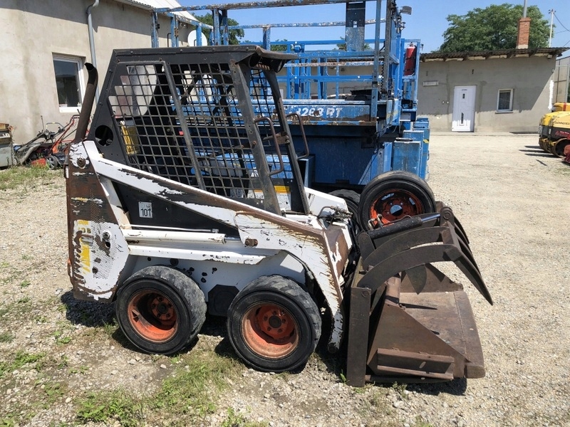 MINIŁADOWARKA BOBCAT 440 B