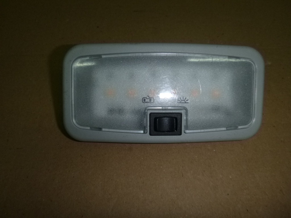 VW CADDY LAMPKA WNETRZA LED 2K5947105A WLKP NOWA