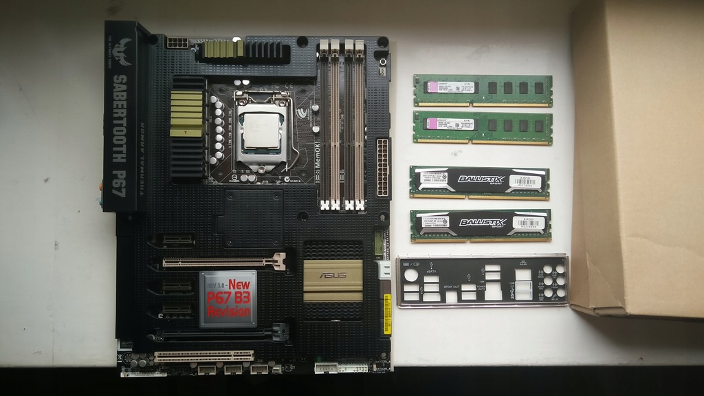 Intel i7 2600k + ASUS P67 Sabertooth + 16GB DDR3
