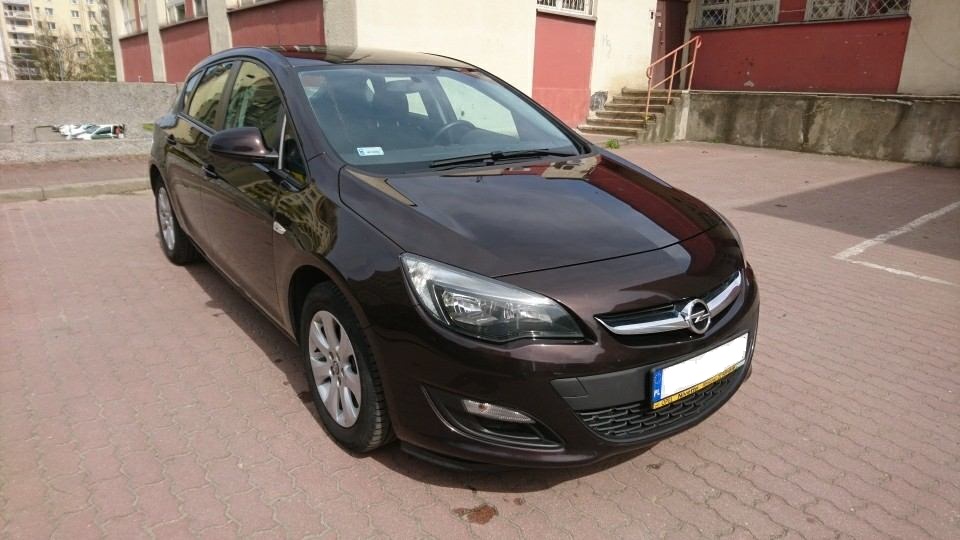 Sprzedam Opel Astra J 1,4 benzyna+LPG 2014 rok