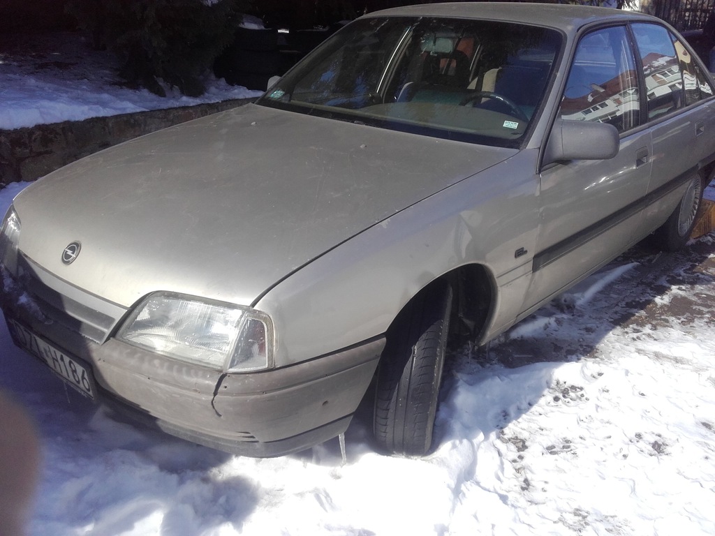 Opel Omega  A 1988 roku