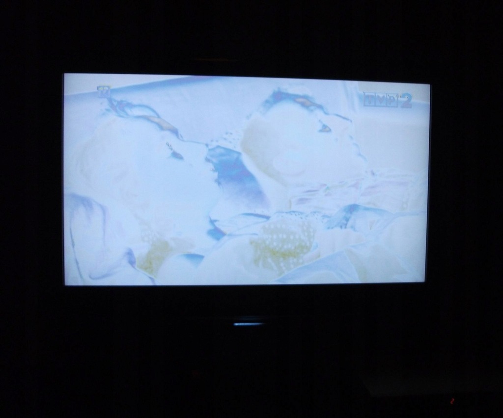 Naprawa modułu T-CON dziwne kolory, negatyw