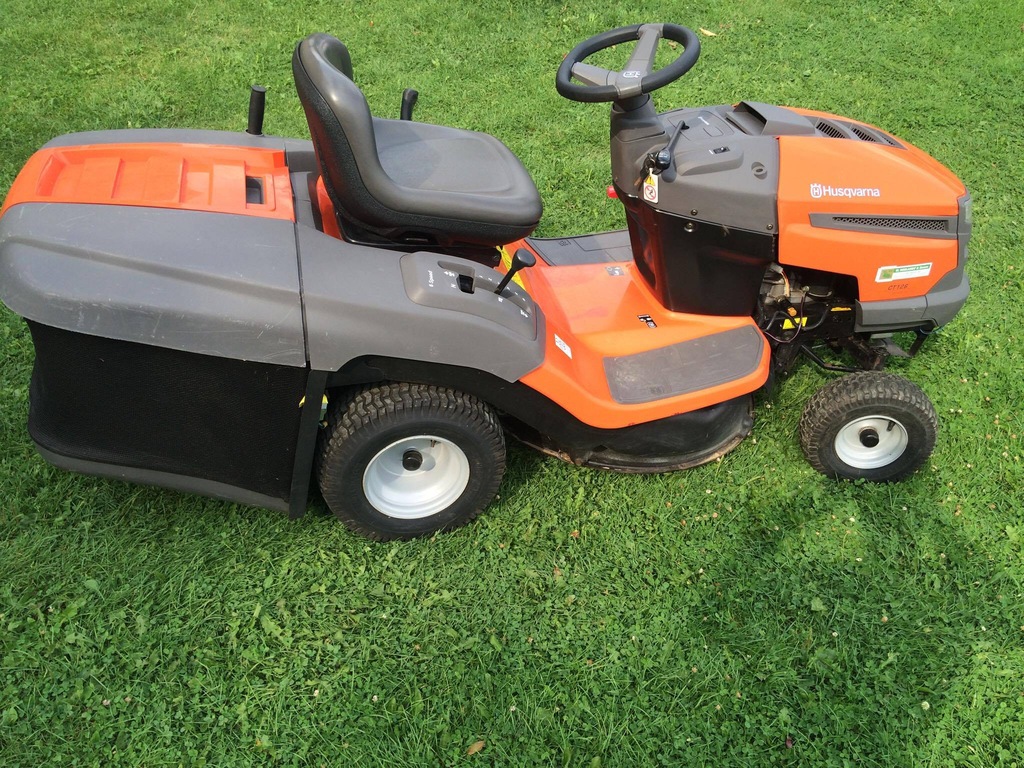 TRAKTOREK, KOSIARKA HUSQVARNA CT 126