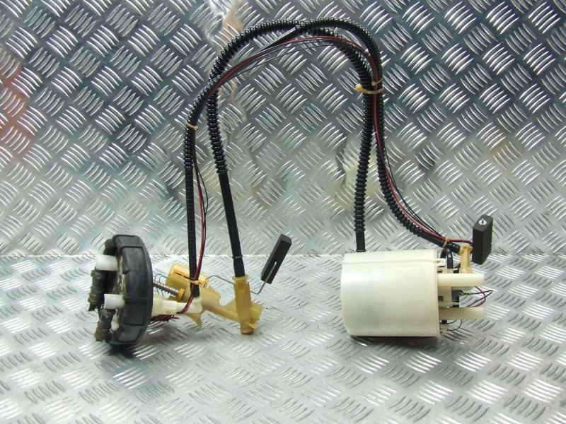 MERCEDES W203 1.8 K POMPA PALIWA A2034701641