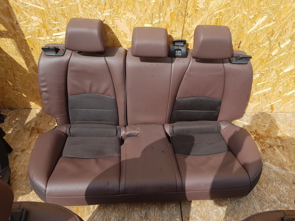 Mazda CX3 Fotele Kanapa Skóry Alkantara KPL 2015