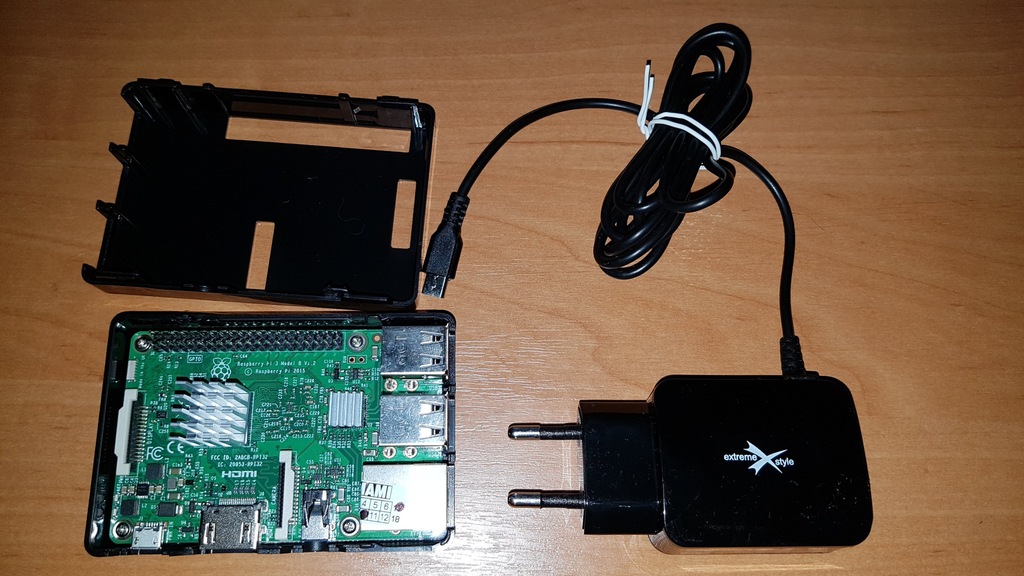 Tanio ! Raspberry Pi 3 model B WiFi 1GB RAM 1,2G