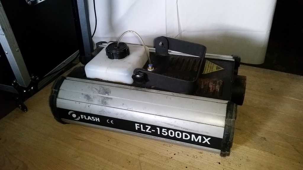 MASZYNA DO DYMU FLZ-1500 DMX FLASH