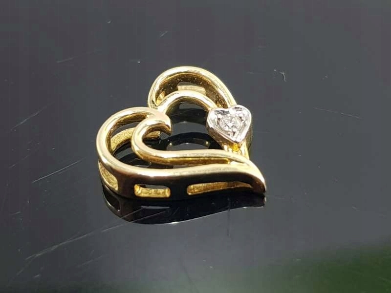 ZŁOTA ZAWIESZKA APART SERCE Z DIAMENTEM 0,01CT