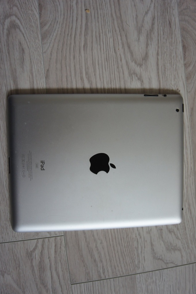 APPLE iPad 2 16 GB 9.7" Wi-Fi (MC979NF/A)