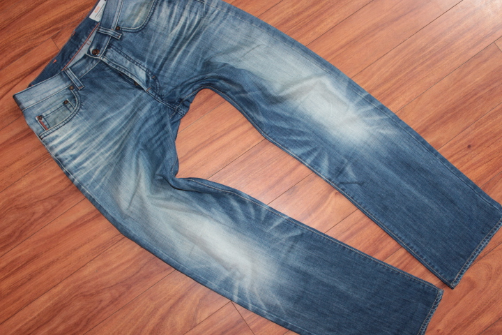 Hugo Boss 32/34 Modne Jeansy Biodrówki BDB