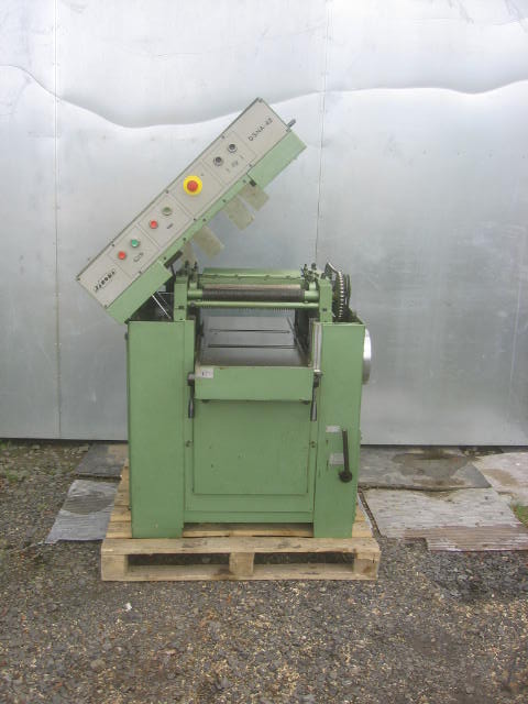 STRUGARKA GRUBOŚCIÓWKA JAROMA DSNA 42 szer 42cm