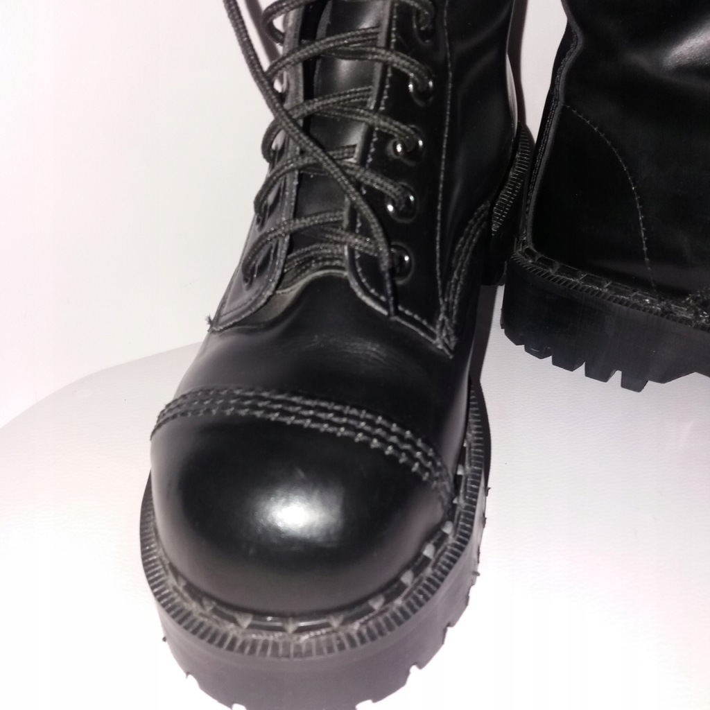 solovair dr martens