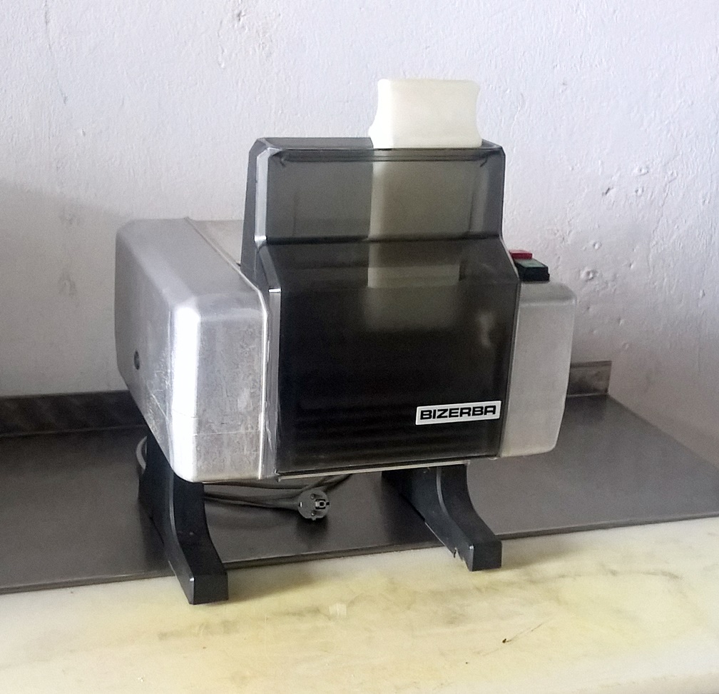 STEAKER KOTLECIARKA SKRUSZACZ BIZERBA S111