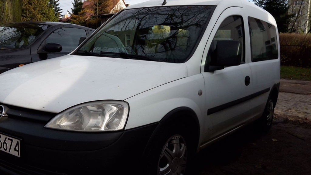 OPEL COMBO 1.3 CDTI 2005r Klimatyzacja