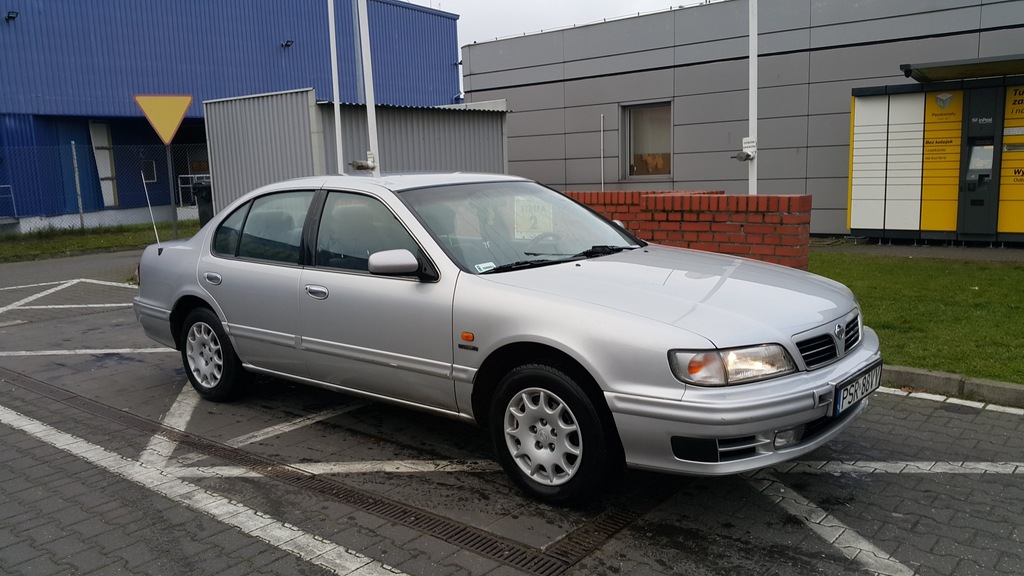 NISSAN MAXIMA  - 2.0 v6 ekonomiczny