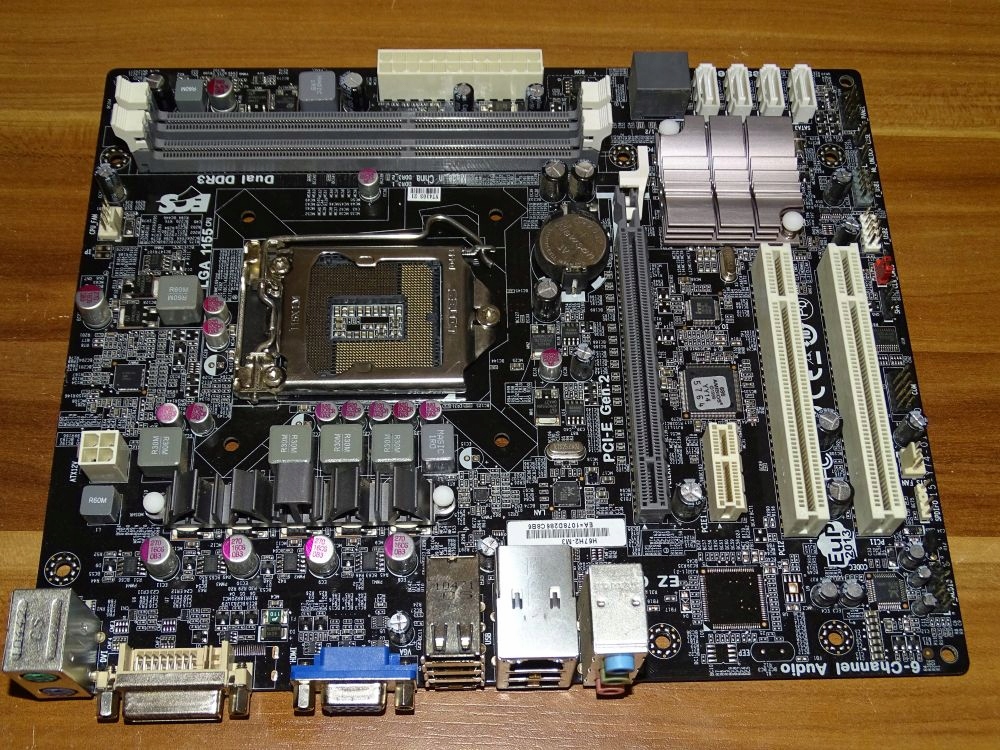 ECS H67H2-M3.