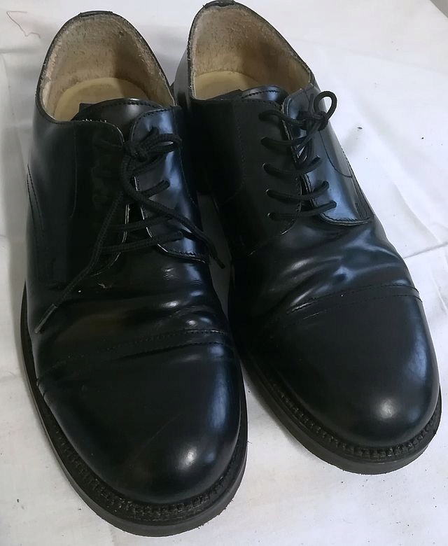 Buty męskie BENTLEY 42 skórzane czarne półbuty